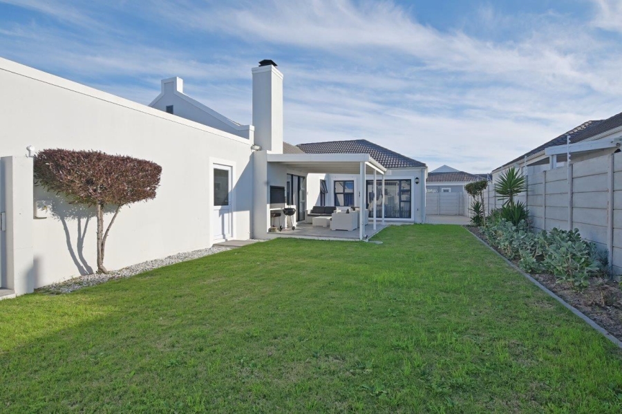 3 Bedroom Property for Sale in Sunningdale Western Cape